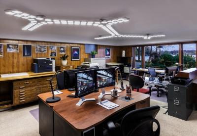 Aurora Lighting OLED office