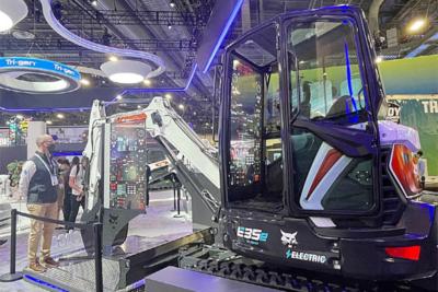 Doosan Bobcat LG transparent OLED photo