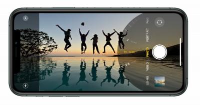 Apple iPhone 11 Pro photo