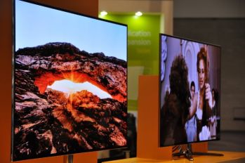 Samsung OLED TVs at SID 2012