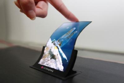 LG 5'' flexible OLED prototype photo