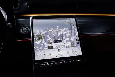 Mercedes Benz 12.8'' OLED screen in the 2021 S-Class